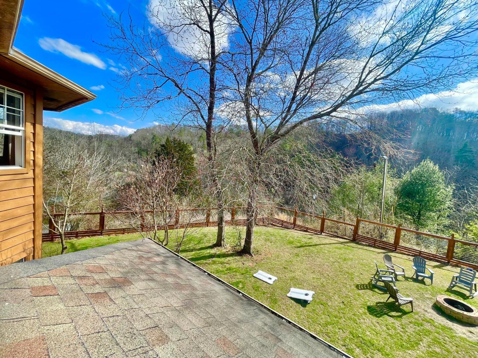 5Bedrooms*4King Beds*Outstanding Location*Hottub* Sevierville Exterior foto