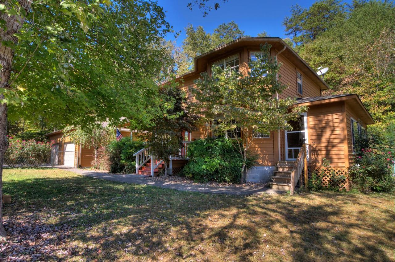 5Bedrooms*4King Beds*Outstanding Location*Hottub* Sevierville Exterior foto