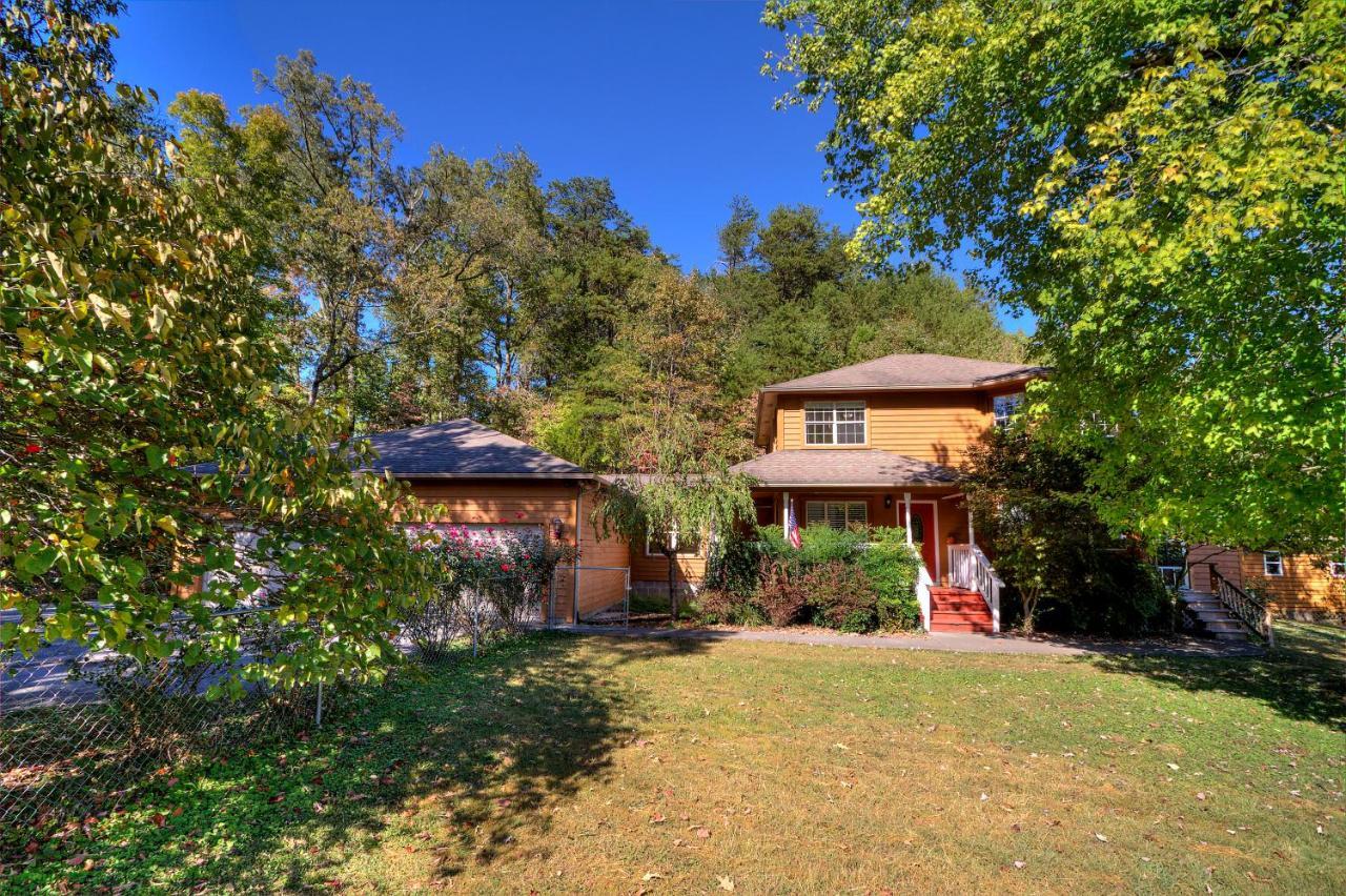 5Bedrooms*4King Beds*Outstanding Location*Hottub* Sevierville Exterior foto