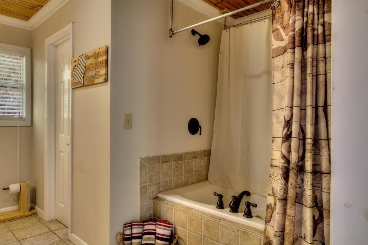 5Bedrooms*4King Beds*Outstanding Location*Hottub* Sevierville Exterior foto