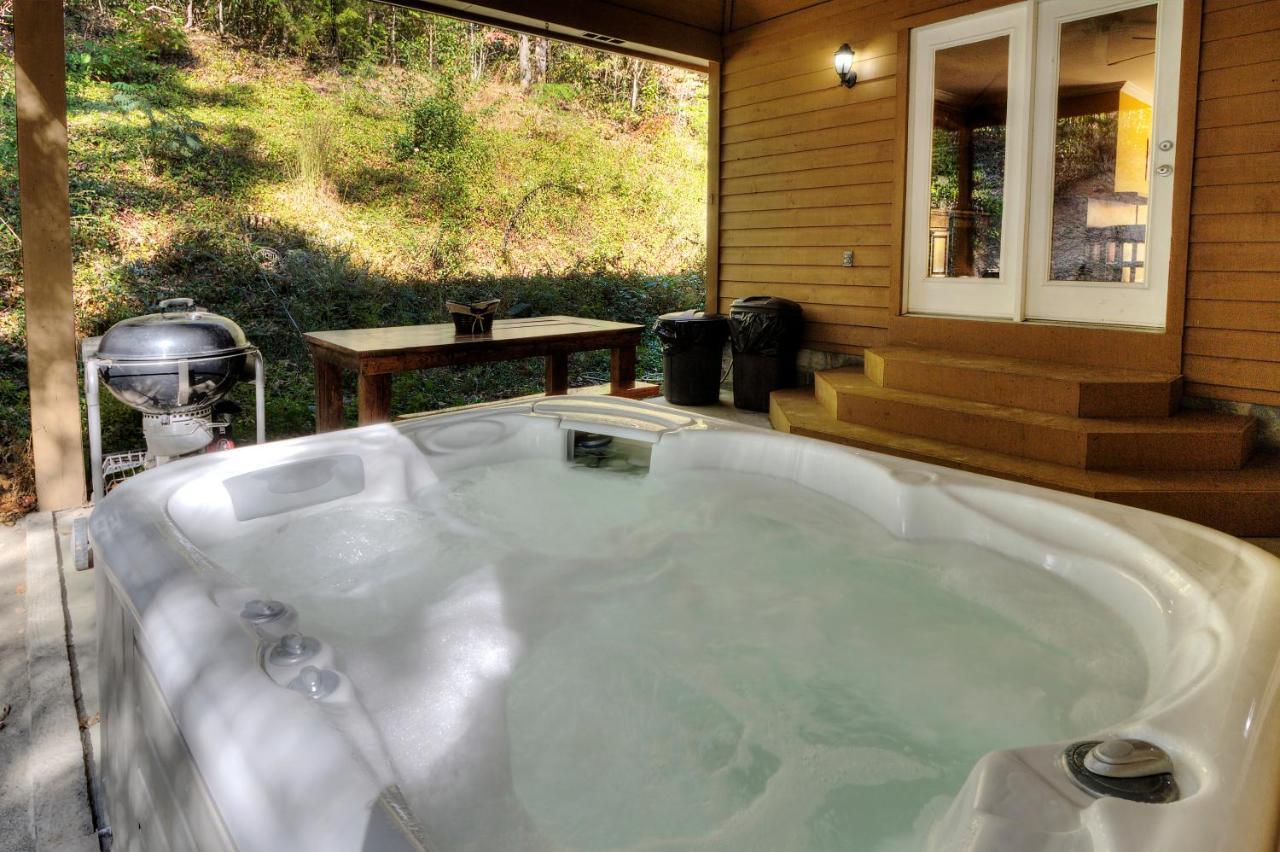 5Bedrooms*4King Beds*Outstanding Location*Hottub* Sevierville Exterior foto
